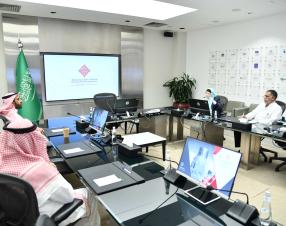 المدير التنفيذي يجتمع بوفد من مستشفى الملك فيصل التخصصي 